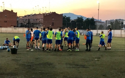 Últim entrenament del Sabadell Nord ahir a Ca n'Oriac abans de visitar avui el Prat | Adrián Arroyo
